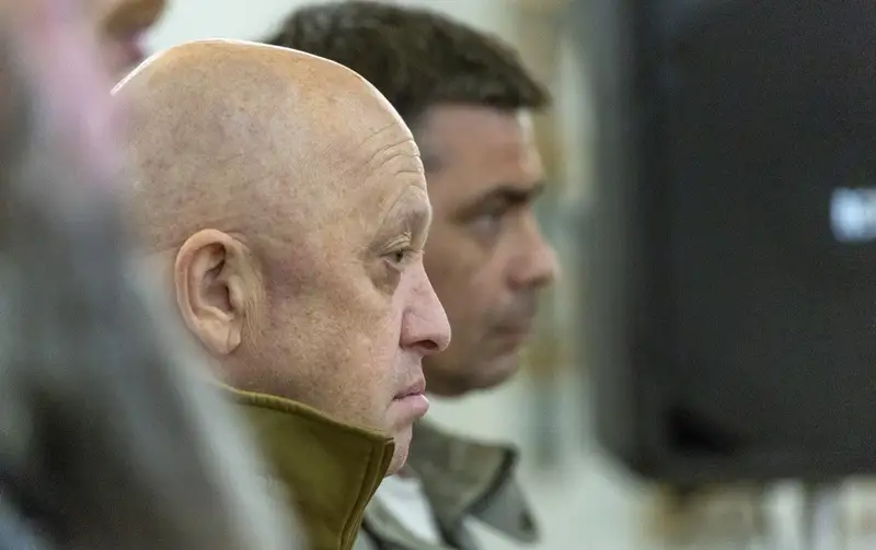 ПРИГОЖИН «Мәскеуге жорығын» НЕГЕ тоқтатты? 