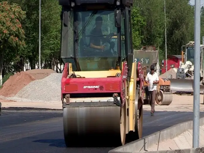 «Тұран» шағын ауданында көше жөнделіп жатыр
