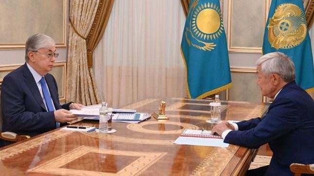 Тоқаев Бердібек Сапарбаевтың отбасы мен жақын туыстарына көңіл айтты