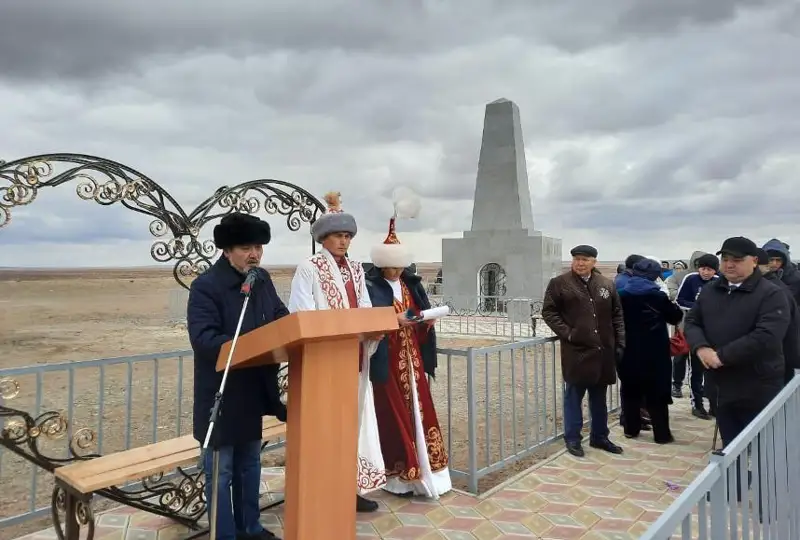 Мұхтар Әуезовтың 125 жылдығына орай Еңлік-Кебек кесенесі ашылды