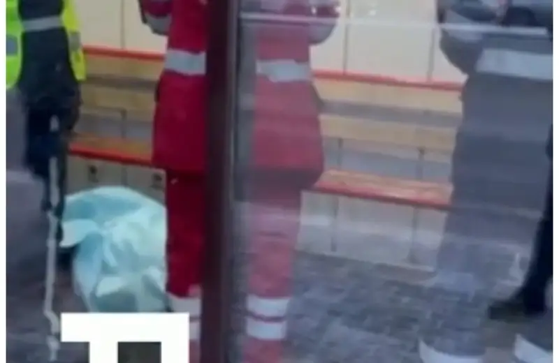 Елордада автобус аялдамасында ер адам қайтыс болды (видео)