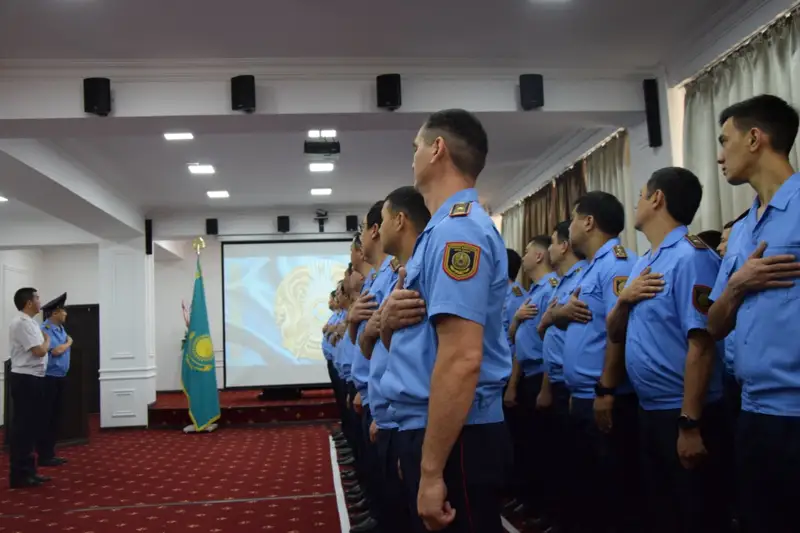 Antikor Almaty қызметкерлері әнұранды бір уақытта шырқау бойынша акцияға қосылды