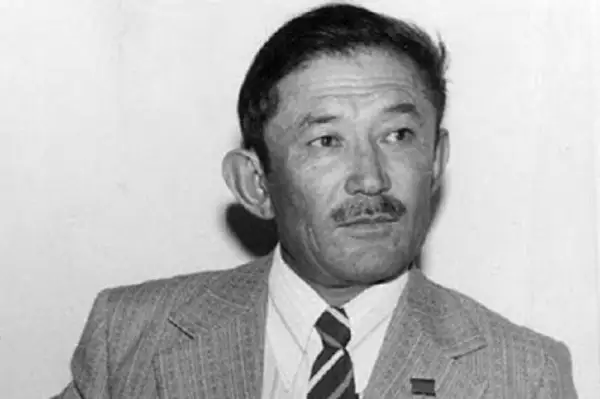 Шәмші Қалдаяқовтың туғанына 90 жыл 