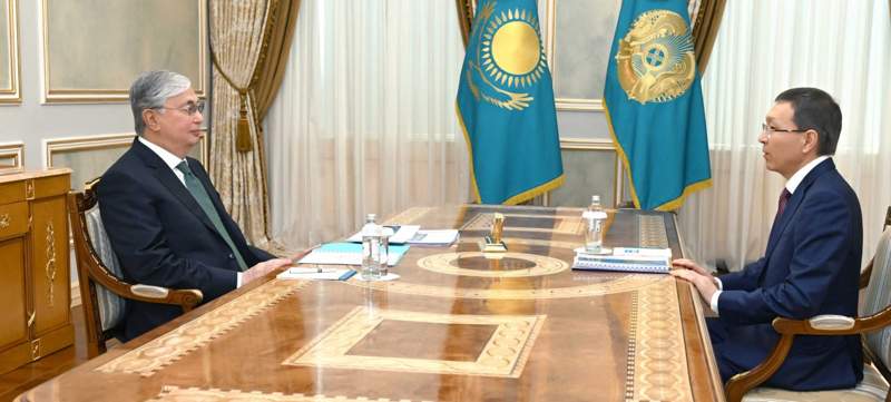Тоқаев Орталық сайлау комиссиясының төрағасы Нұрлан Әбдіровті қабылдады