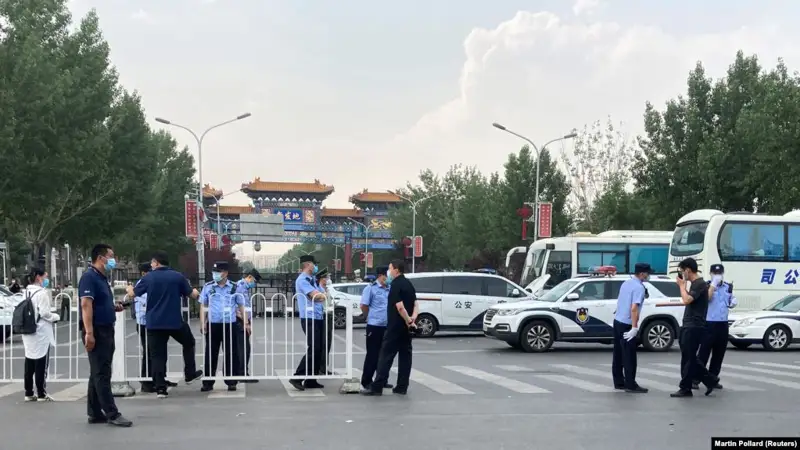 Бейжің коронавирустың кең таралуы қаупі зор екенін мәлімдеді