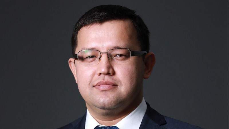 Олжас Құдайбергенов: «Қазақстан халқына» қорына бір күндік жалақыны аударуды тоқтату керек