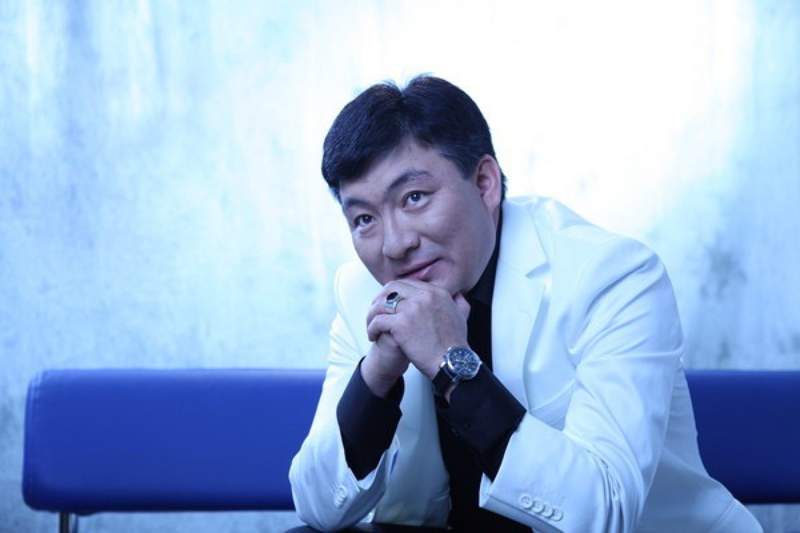 Тоқтар Серіков кімді сағынып жүр?