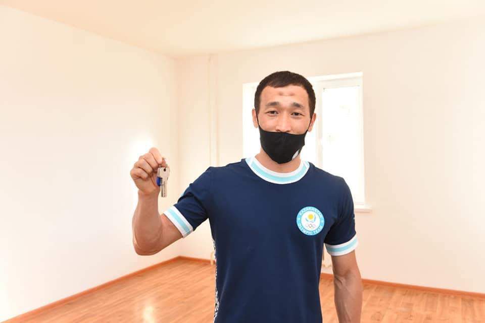 Олимпиада жүлдегерлеріне пәиер кілтін табыстады