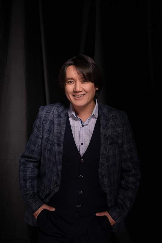 Айбек Мұхамедәлі, әнші: Әлемдегі бейбітшілікке үлес қосқым келеді