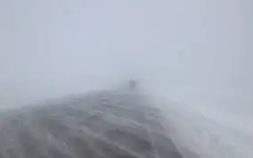 Боран, қалың қар: еліміздің 4 өңірінде жол жабылды