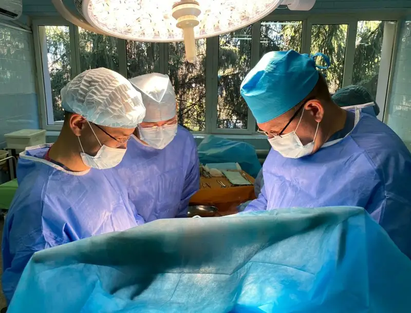 Педиатрия орталығы бауыр қатерлі ісігіне шалдыққан балаларға ота жасады