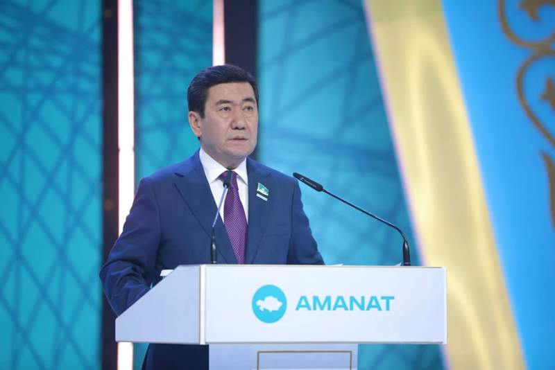 AMANAT партиясы барлық игі істердің алғы шебінде жүруі тиіс – Е.Қошанов