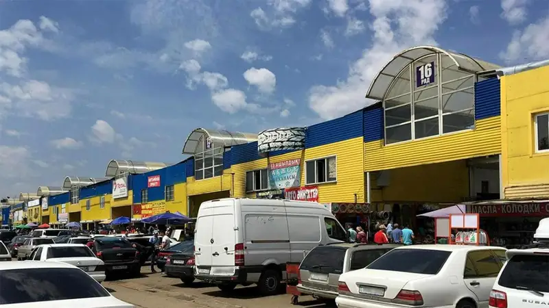 Алматы тұрғыны әкімнен қала ішіндегі көлік базарын сыртқа көшіруді сұрады