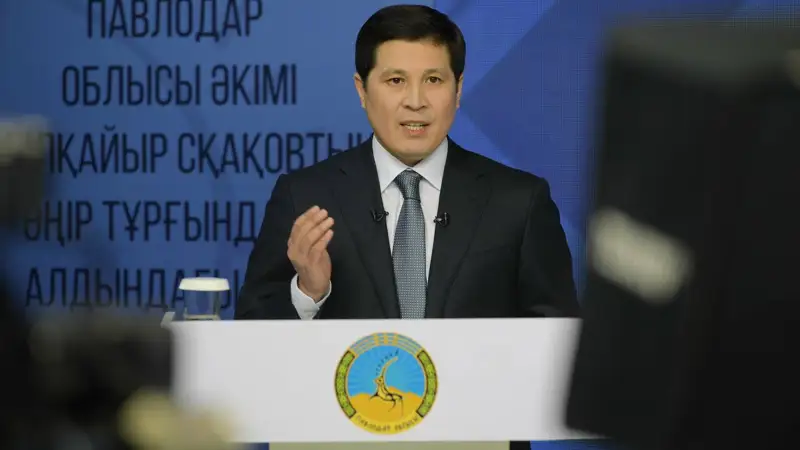 Павлодар облысында шенеуніктер кезекші көліктерге мінеді