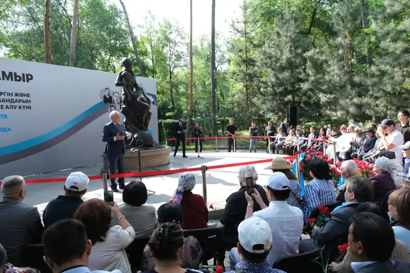 Алматыда саяси қуғын-сүргін мен ашаршылық құрбандарын еске алды 
