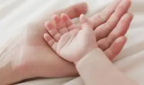 Туған әкесінен жүкті болған 15 жасар қыз босанды