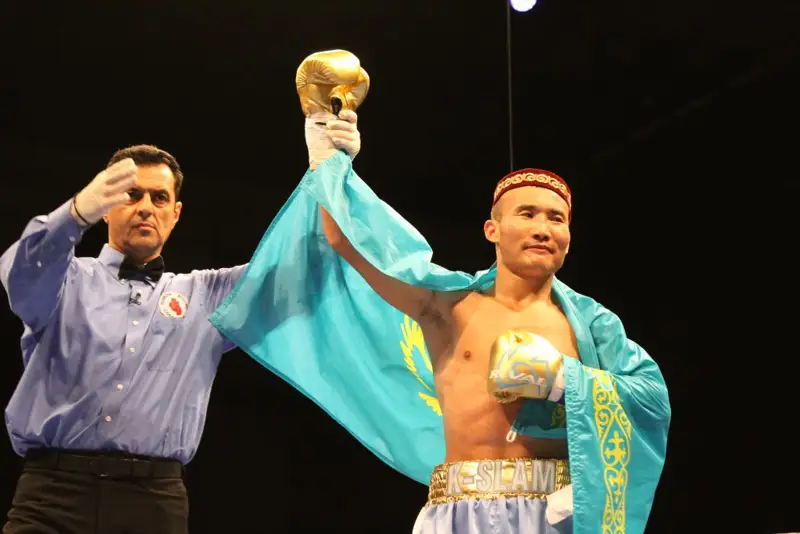 Қанат Ислам жеңісін Жаңатаста қаза тапқан сәбилердің рухына арнады