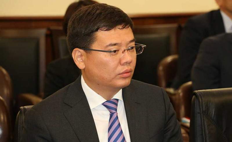 Бекетаев саяси партиялардың НЕГЕ тіркелмей жатқанын айтты