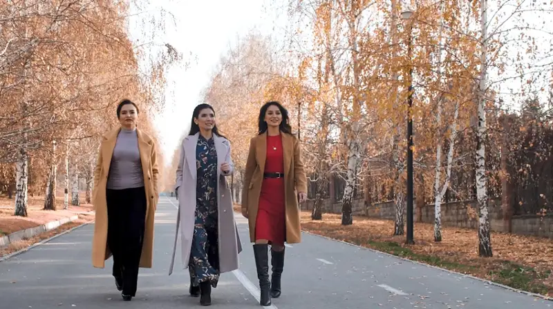 «ДиНаЗаур» жаңа комедиялық сериалы тұсауын кеседі