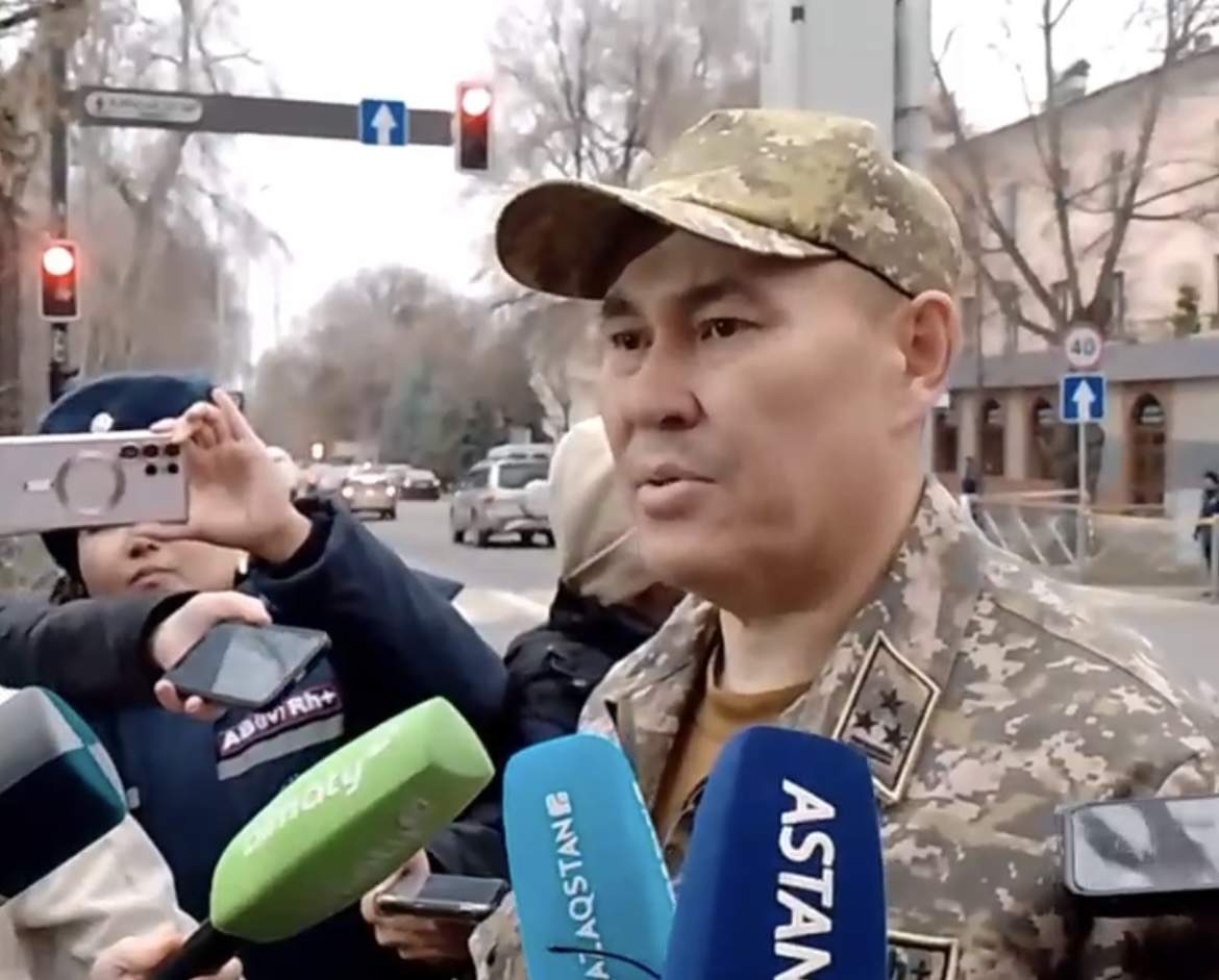 Алматы Төтенше жағдайлар басқармасының бастығы: Жертөледегі жатақхана заңсыз жұмыс істеген