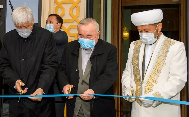 Болат Назарбаев мешіт салды