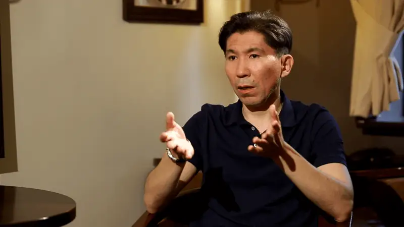 Досым Сәтбаев. Демократия, элитаішілік тартыс, сайлау және «зомби партиялар» туралы