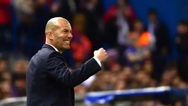 Зидан жүзінші жеңісін тойлады 