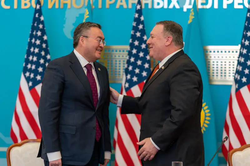 Мұхтар Тілеуберді мен Майкл Помпео телефон арқылы сөйлесті 