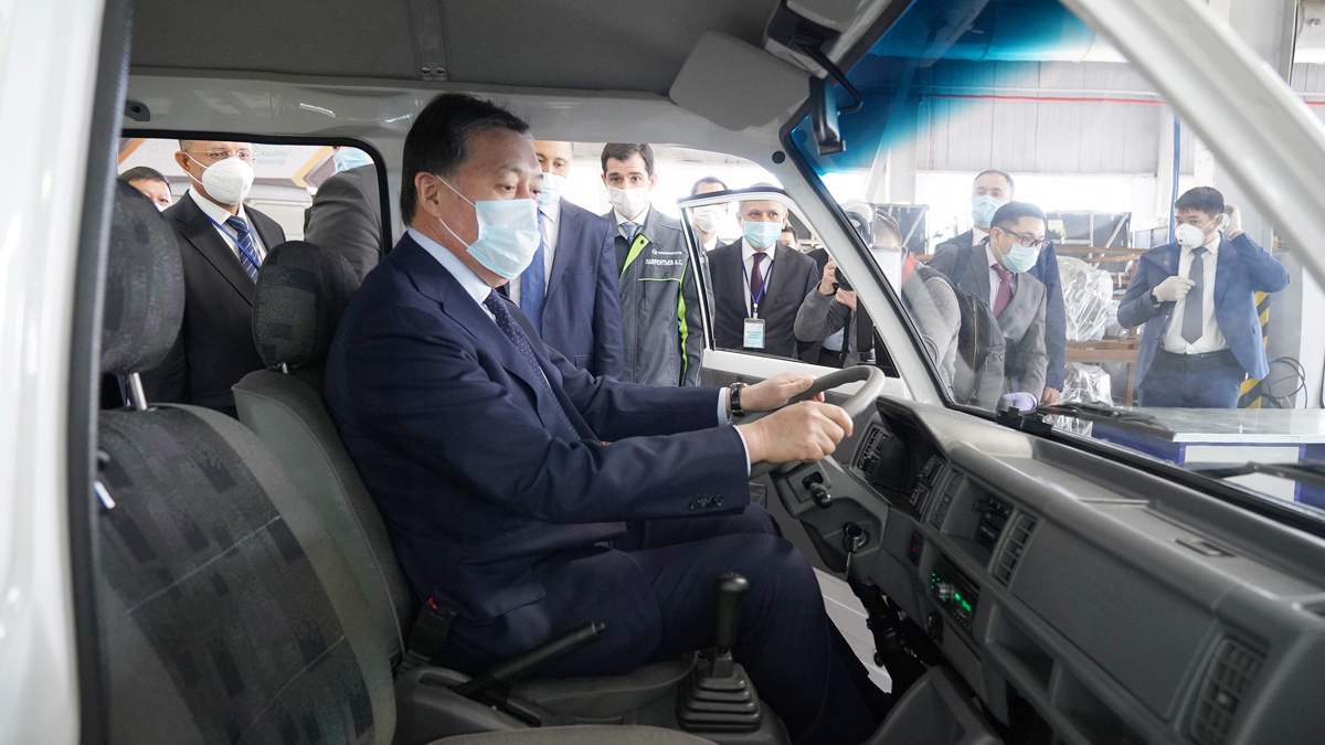 Мамин Өзбекстан Премьерімен автомобиль өндірісінің ашылуына қатысты 