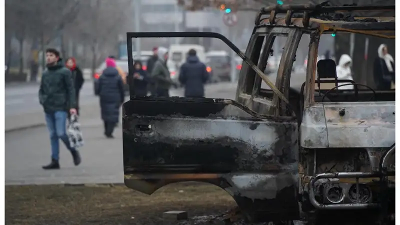Елдегі тәртіпсіздіктер тасасында кім тұр? Президент жауап берді