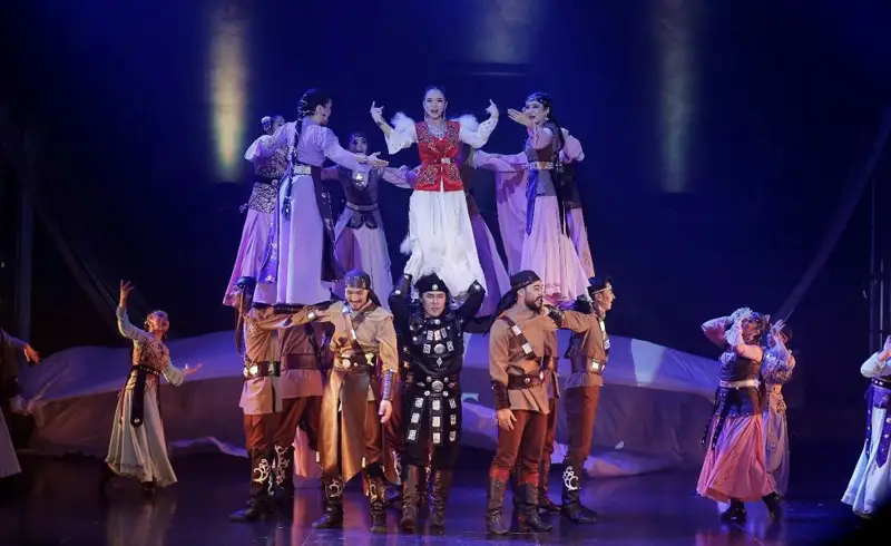 «Қазақстанның халық артисі» атағына ие мәдениет қызметкерлеріне берілетін үстемақы екі есе өседі