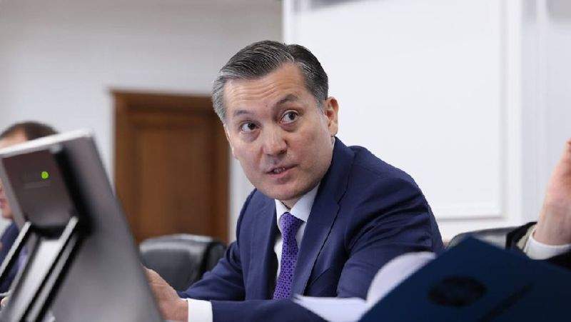 Каспий НЕГЕ тартылып барады? Министр Брекешев жауап бере алмады