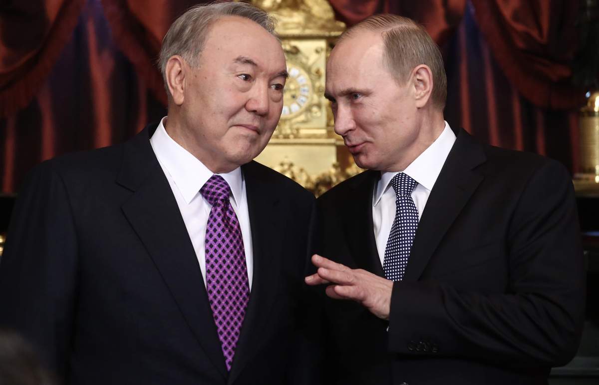 Путин Назарбаевқа денсаулық тіледі