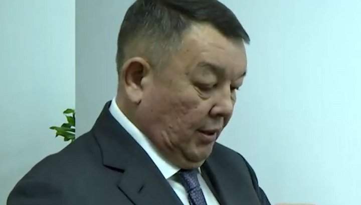 Экс-әкім Бағдат Мәнізоровтың үстінен қылмыстық іс қозғалғаны рас па?