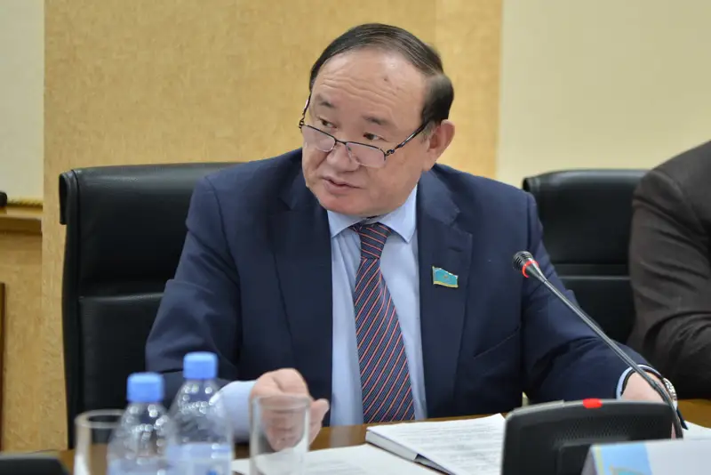 Педагогтар үстемеақысы уақытылы берілмейді