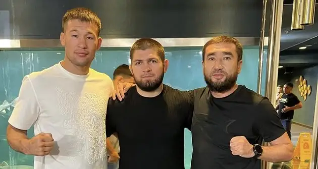 Шавкат Рахмановқа Ақтауда пәтер сыйлады