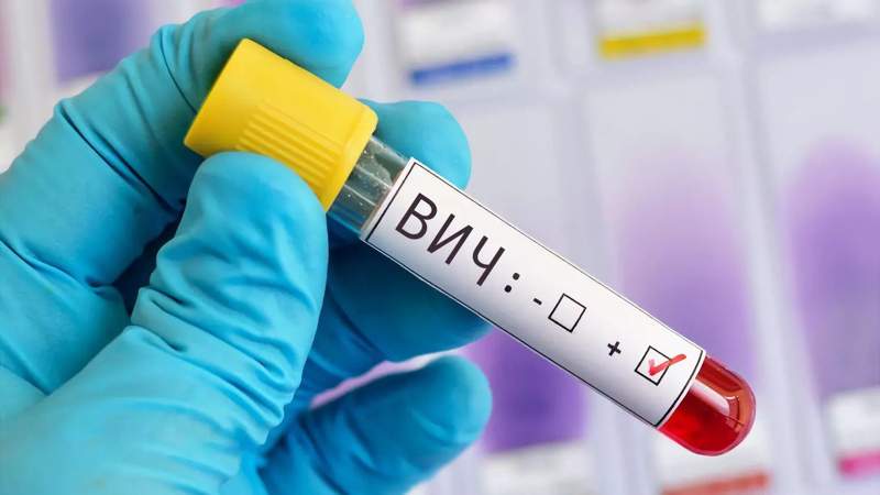 Ажар Ғиният Алматы ауруханасында ВИЧ жұқтыру дерегіне қатысты пікір білдірді
