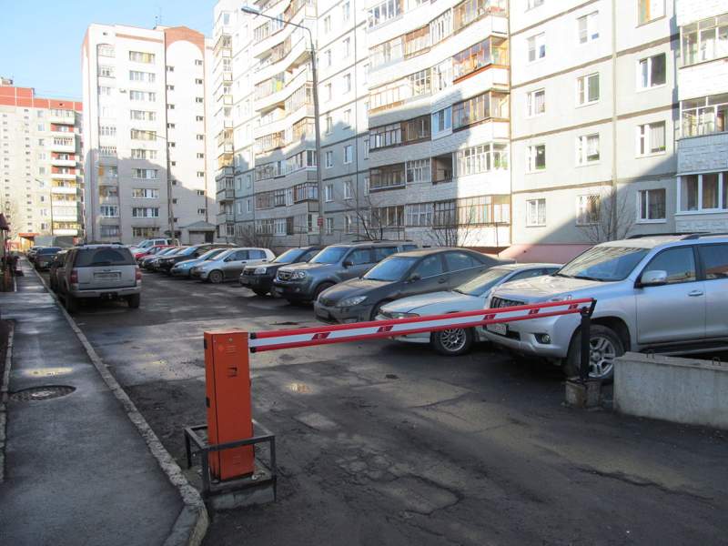 Тоқаев көлік тұрағы жоқ үйлердің салынуына тыйым салды