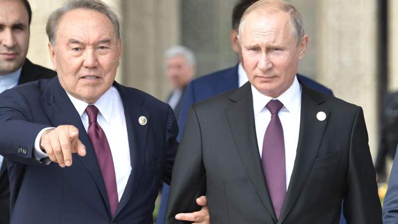 Путиннің «сарайынан» Назарбаев берген сыйлық табылды