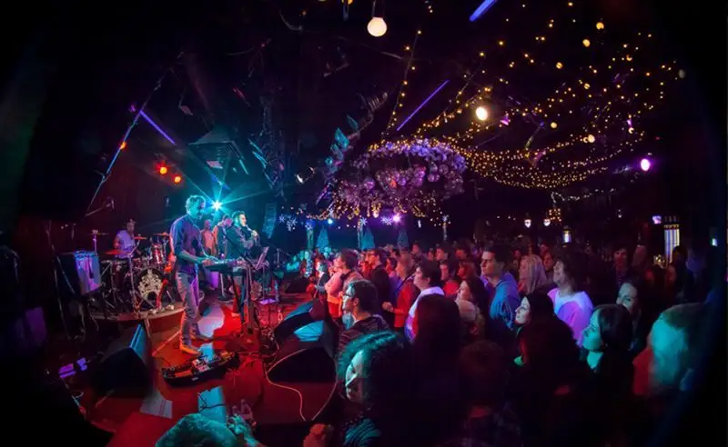 Өнер өкілдері президенттен несие төлемін тоқтата тұруды сұрады 