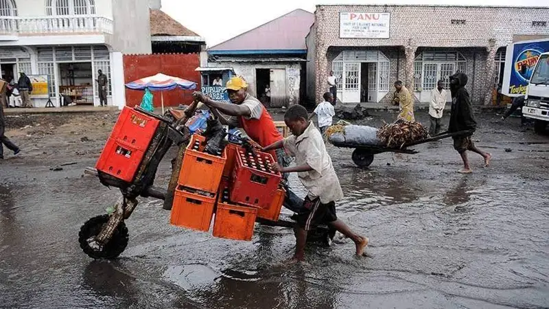 Су тасқынынан 176 адам қаза болды