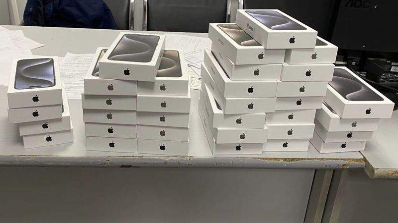 Алматы әуежайында заңсыз жолмен жеткізілген iPhone 15 смартфондары тәркіленді