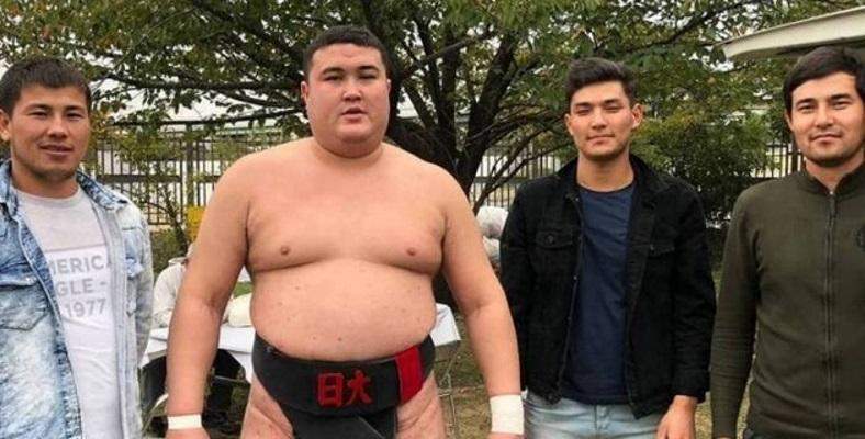 Қазақтан шыққан тұңғыш сумо чемпионы