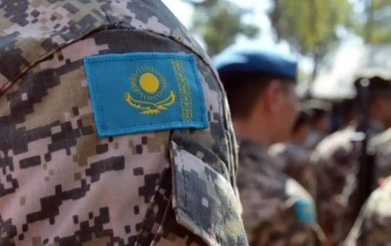 Әскердегі әлімжеттік: Тәртіпсіздікті заң тоқтата ала ма?