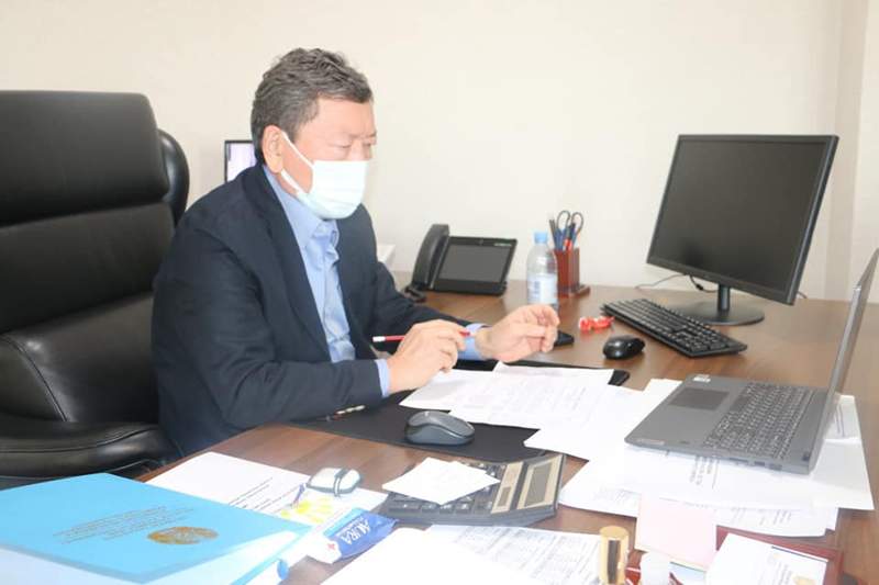ҚАЛА ӘКІМІНІҢ ОРЫНБАСАРЫ ТҰРҒЫНДАРДЫҢ ӨЗЕКТІ МӘСЕЛЕЛЕРІН ТЫҢДАДЫ
