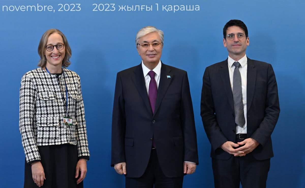 Мемлекет басшысы Boehringer Ingelheim France компаниясының президенті Кристиан Вайзенмен кездесті