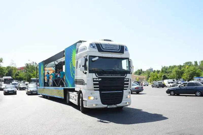 Шымкентте рәміздер күніне орай автокөлік шеруі жолға шықты