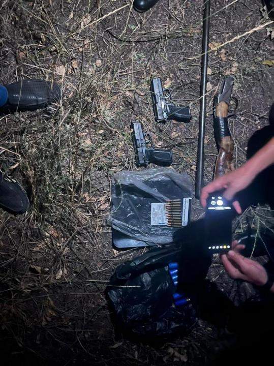 Жамбылдық полицейлер ұрланған қаруларды іздестіріп жатыр