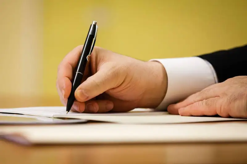 Өскеменнің әкіміне 159 мың теңге айыппұл салынды 
