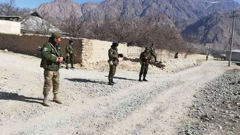 Қырғыз-тәжік қақтығысы кезінде бірнеше сарбаз зардап шекті